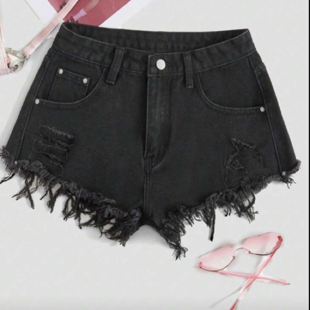 ☀️ SHEIN WOMENS SIZE 27 /4 BLACK DISTRESSED DENIM SHORTY SHORTS